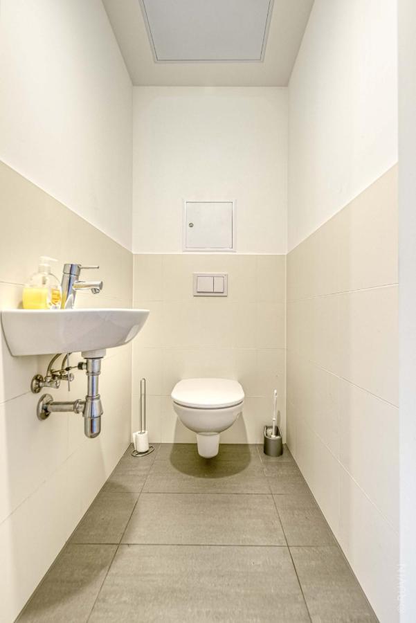 High Rise, Netflix, 2 Min To Main Station Apartment Vienna Luaran gambar